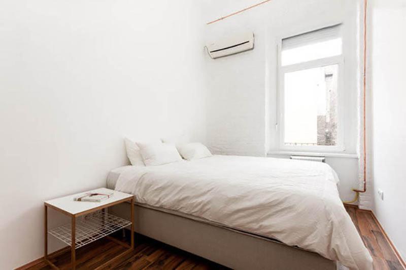 Loft Style Apartment In Hipster Area Будапеща Екстериор снимка